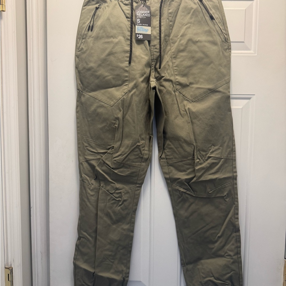 Men’s Joggers 
Men’s Small 
Stretch